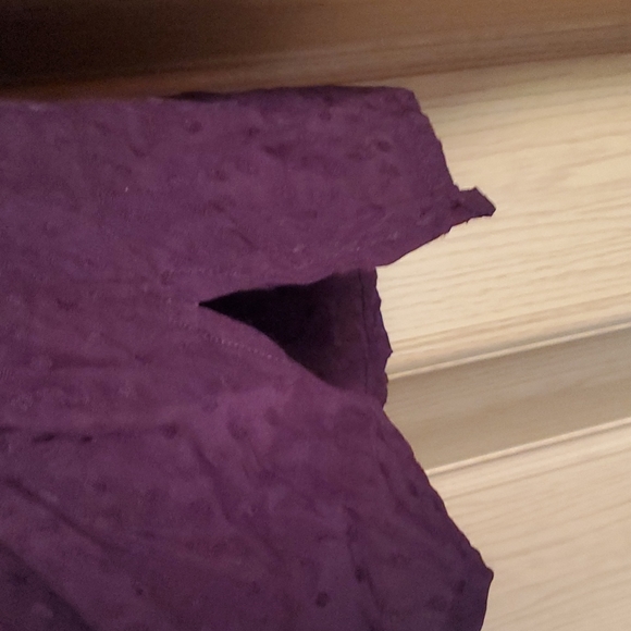 Burgundy blouse - Picture 6 of 9